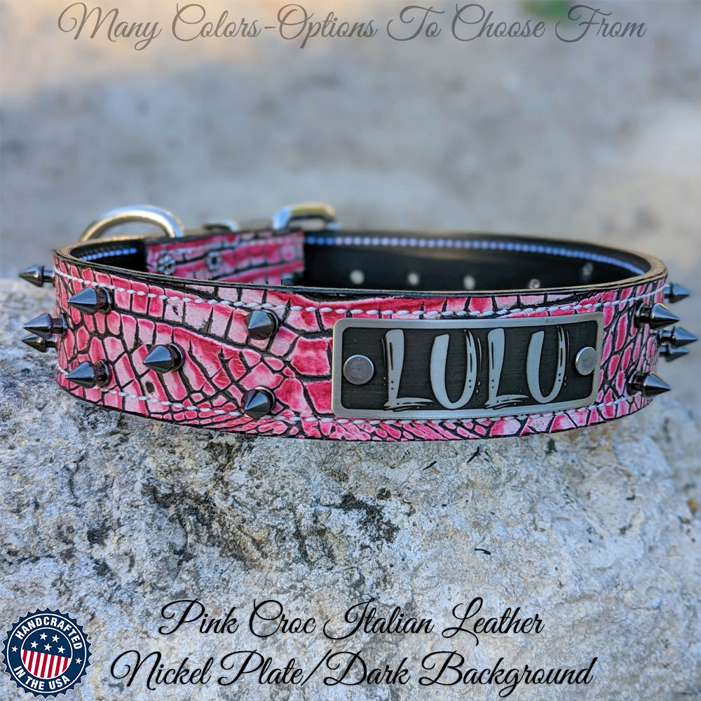 N14 - Collar para perro de cuero con pinchos de 1,5" de ancho y placa de identificación personalizada 